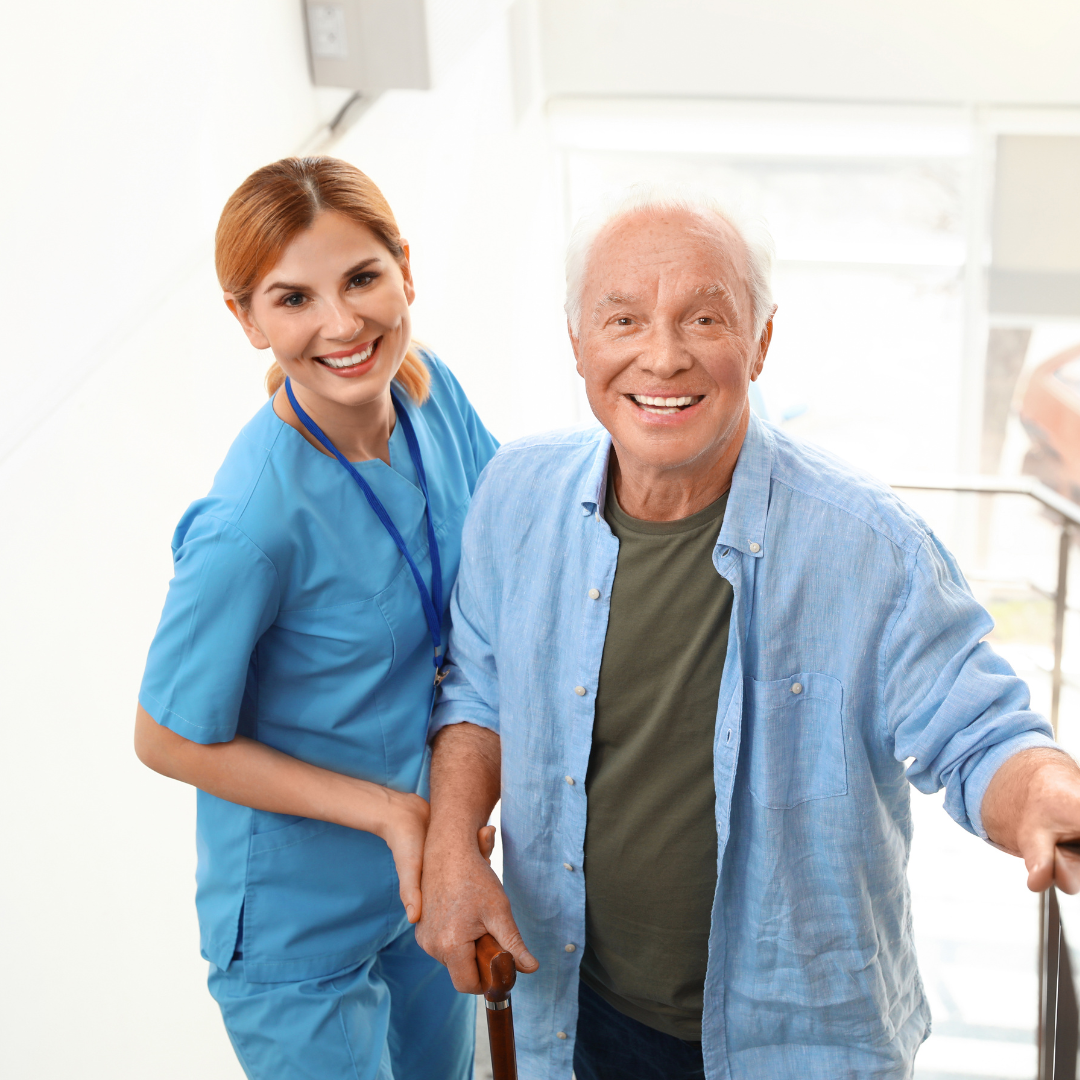 aide soignant avec un patient